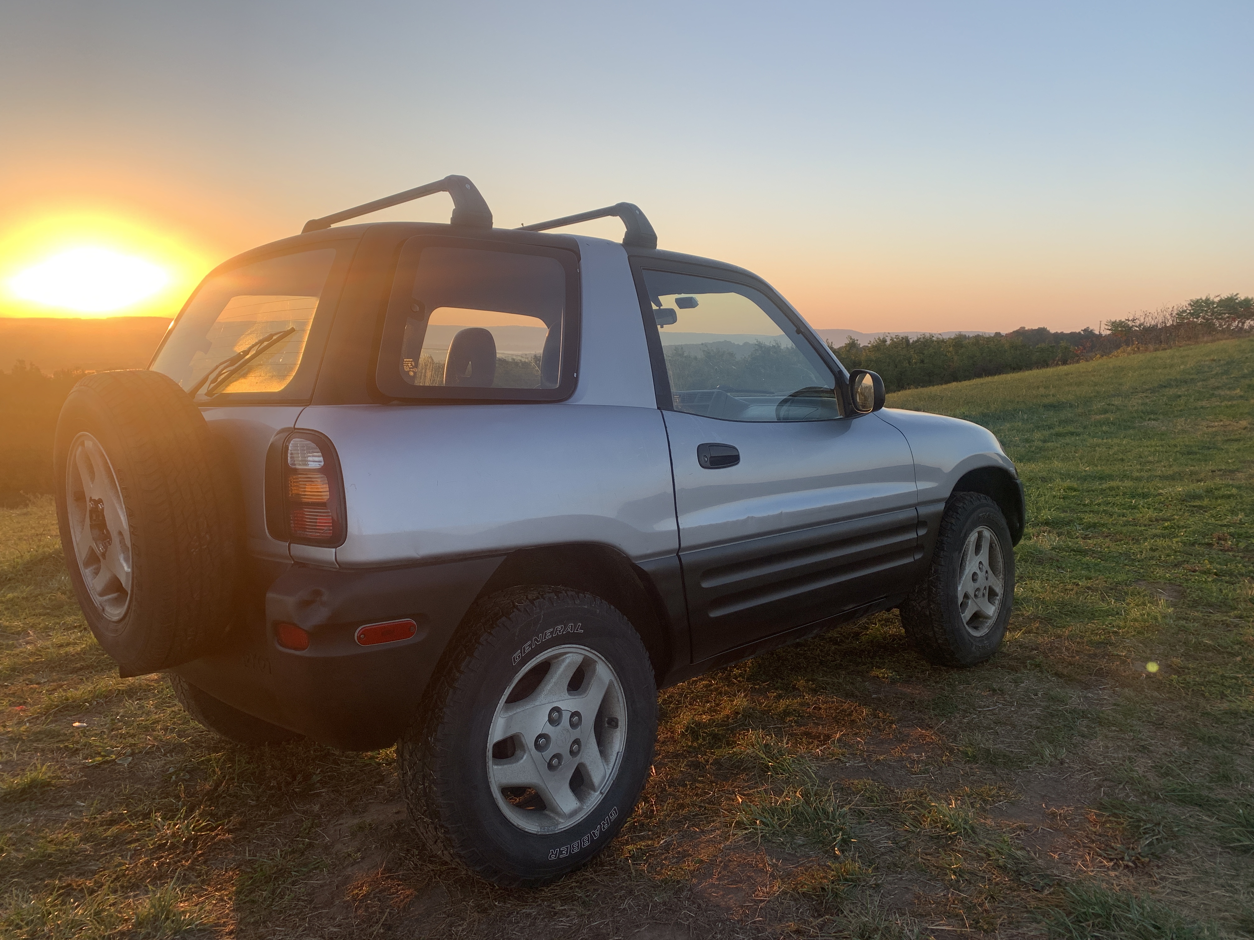 1998 Toyota RAV4 2 Door AWD — photo 30